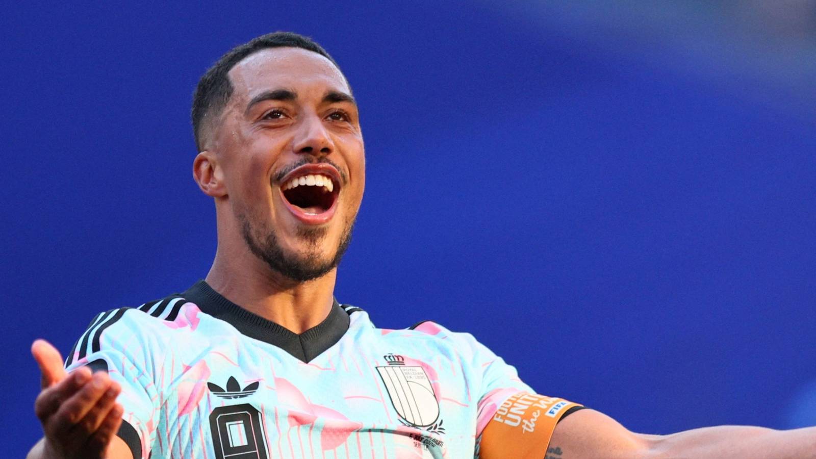 Why Man Utd must sign £85m Premier League star to partner Tielemans