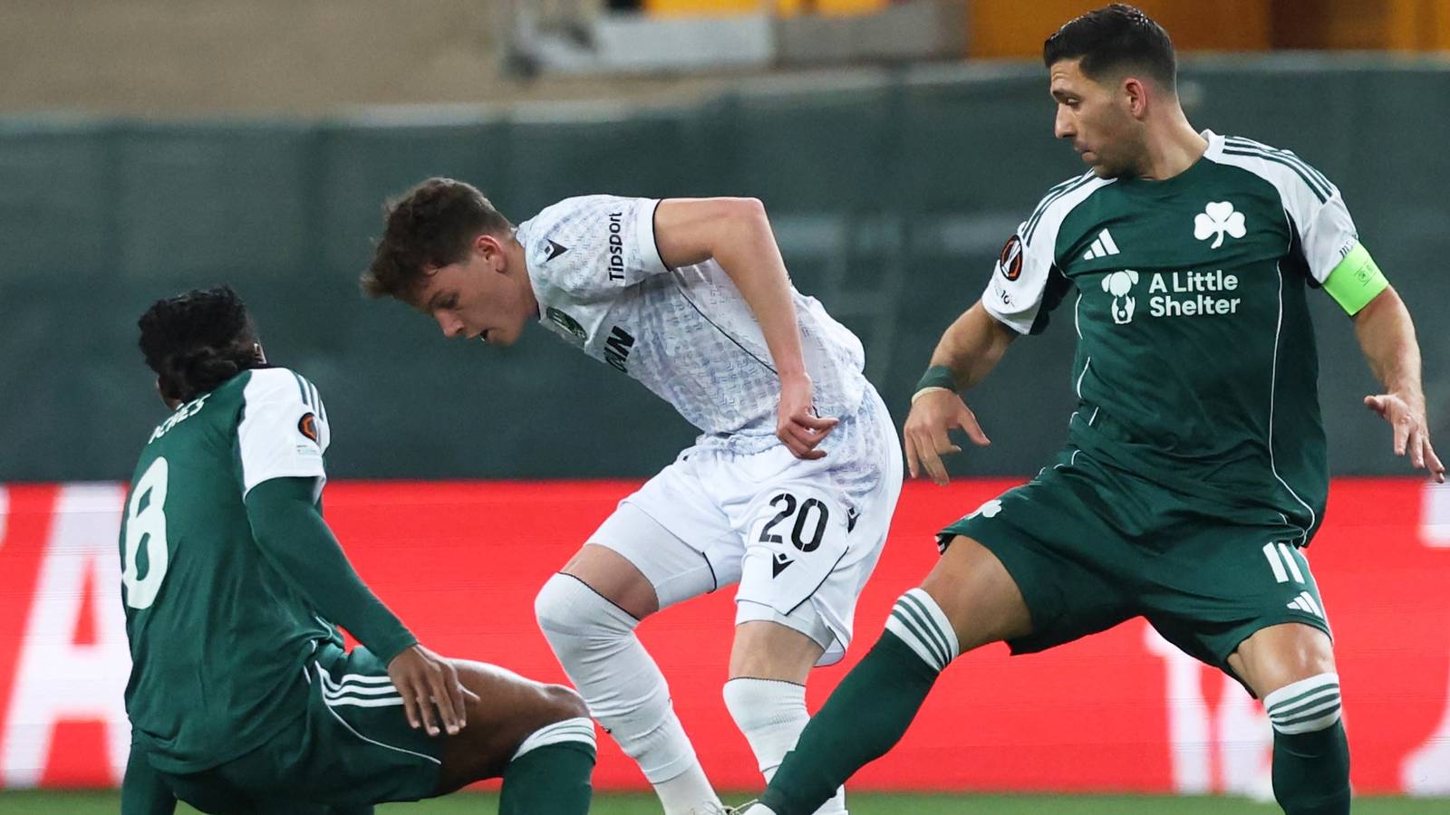 Ipswich and Hull make contact to sign former Swansea player on free transfer