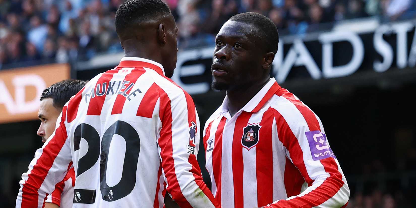 brian-brobbey-hombre-ciudad-sunderland