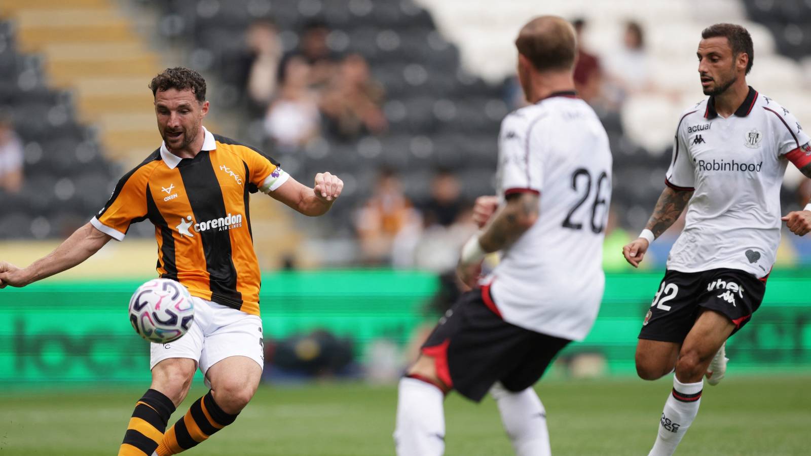 Leeds now advancing to sign "excellent" £4m player with same agent as Joe Rodon