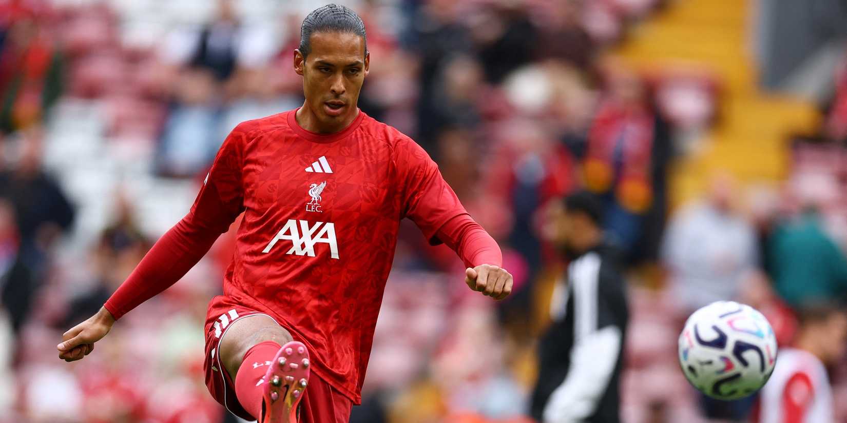 Liverpool's Virgil van Dijk during the warm up before the match 