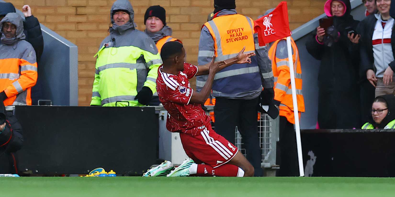 alexander-isak-liverpool-brighton