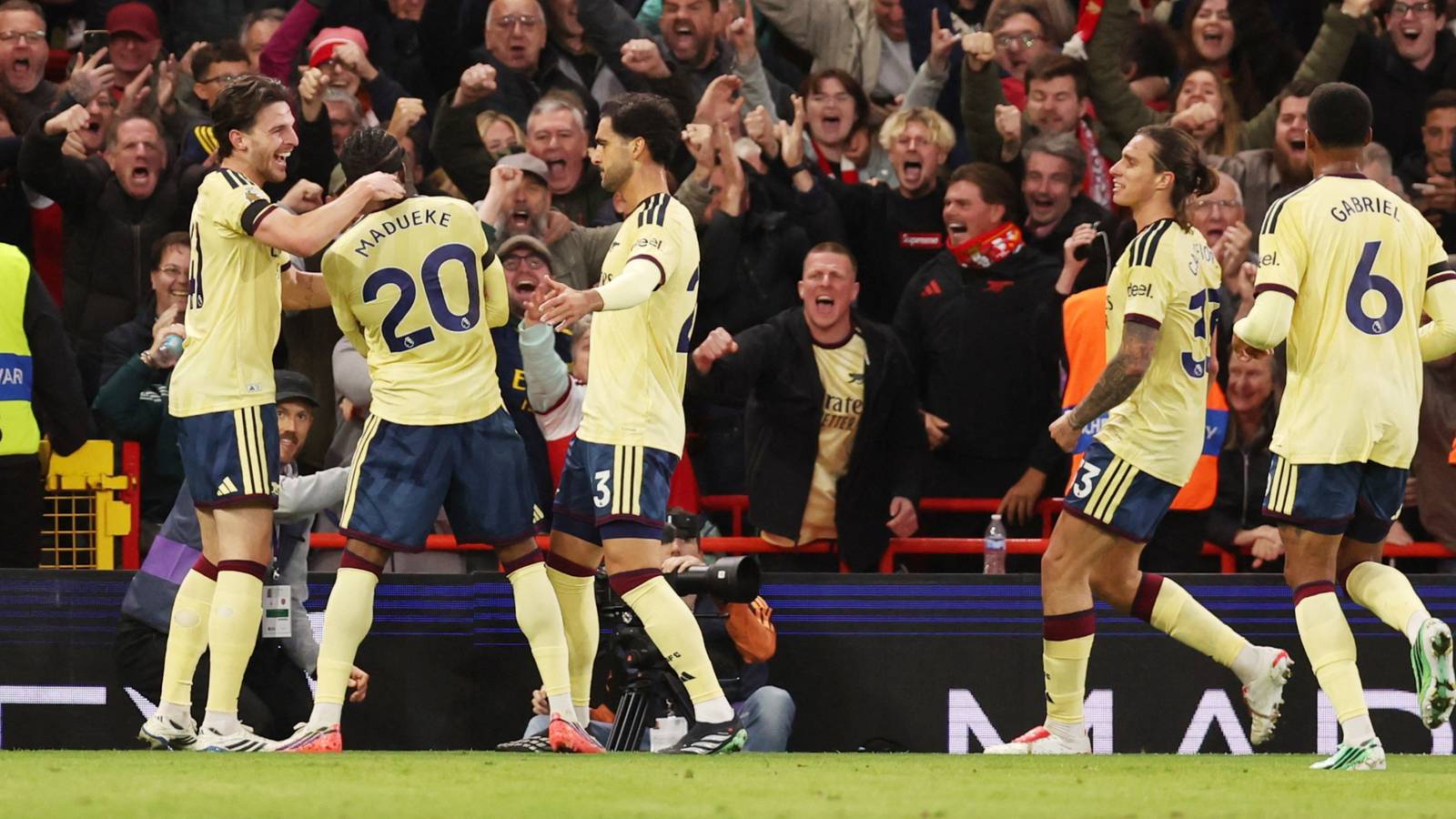 Alongside Eze: 4/10 Arsenal star wasn't good enough vs Nottingham Forest