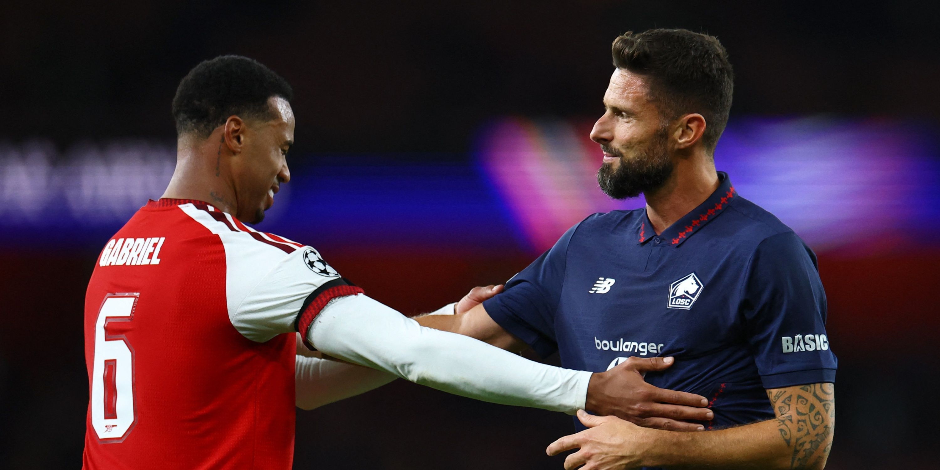 Giroud-Arsenal-Lille-Gabriel