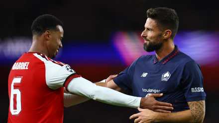 Giroud-Arsenal-Lille-Gabriel