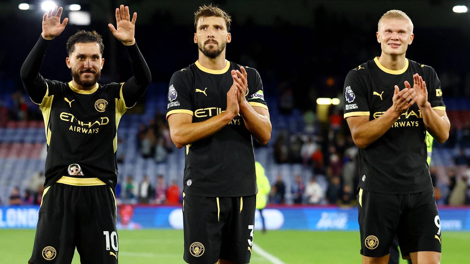 Chelsea now plotting raid to sign Man City star after charges update