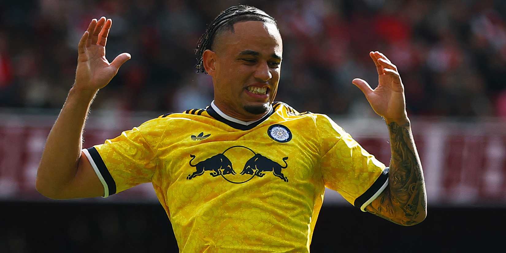 noah-okafor-leeds-arsenal