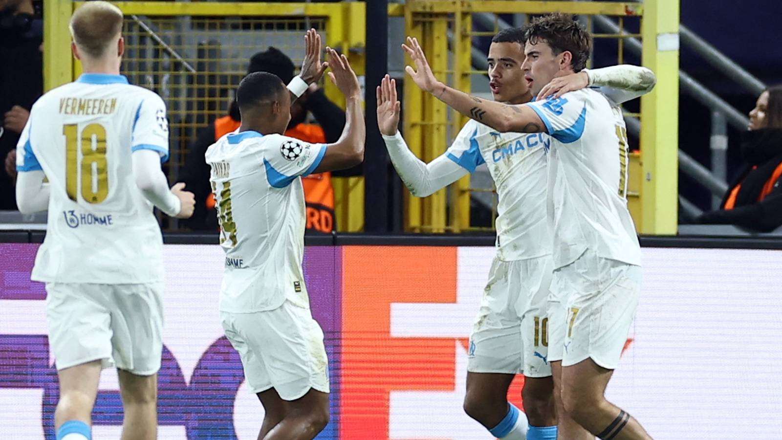 Leeds now on alert to signal “extraordinary” £40m star