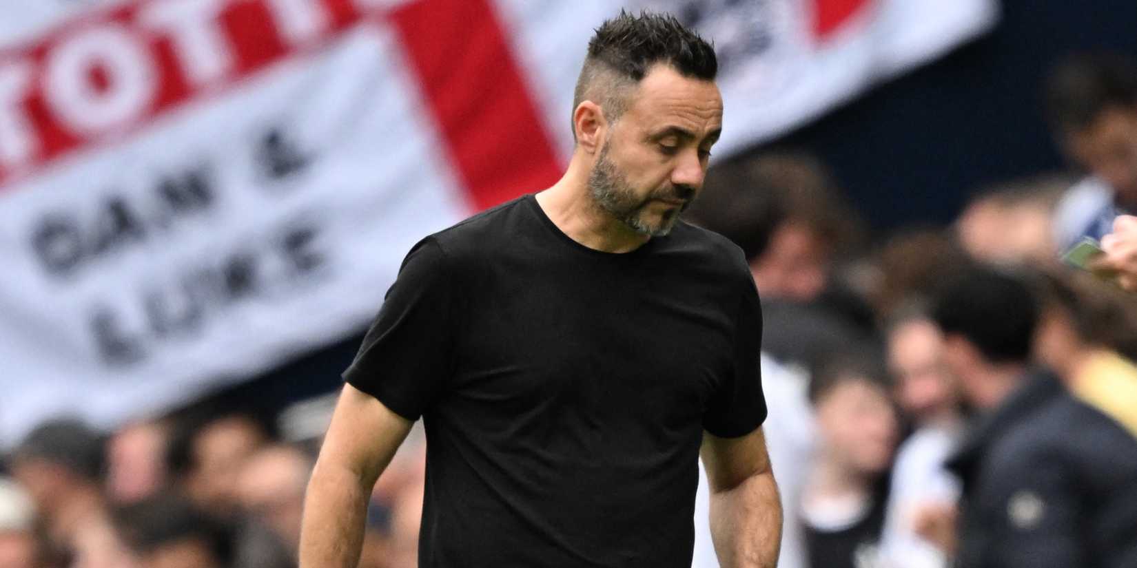 Tottenham Hotspur manager Roberto De Zerbi looks dejected after Aston Villa's Emiliano Buendia scores their third goal 