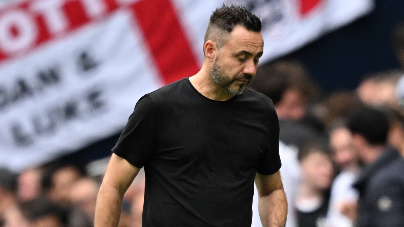 Tottenham star out of action until February as journalist shares disappointing injury update