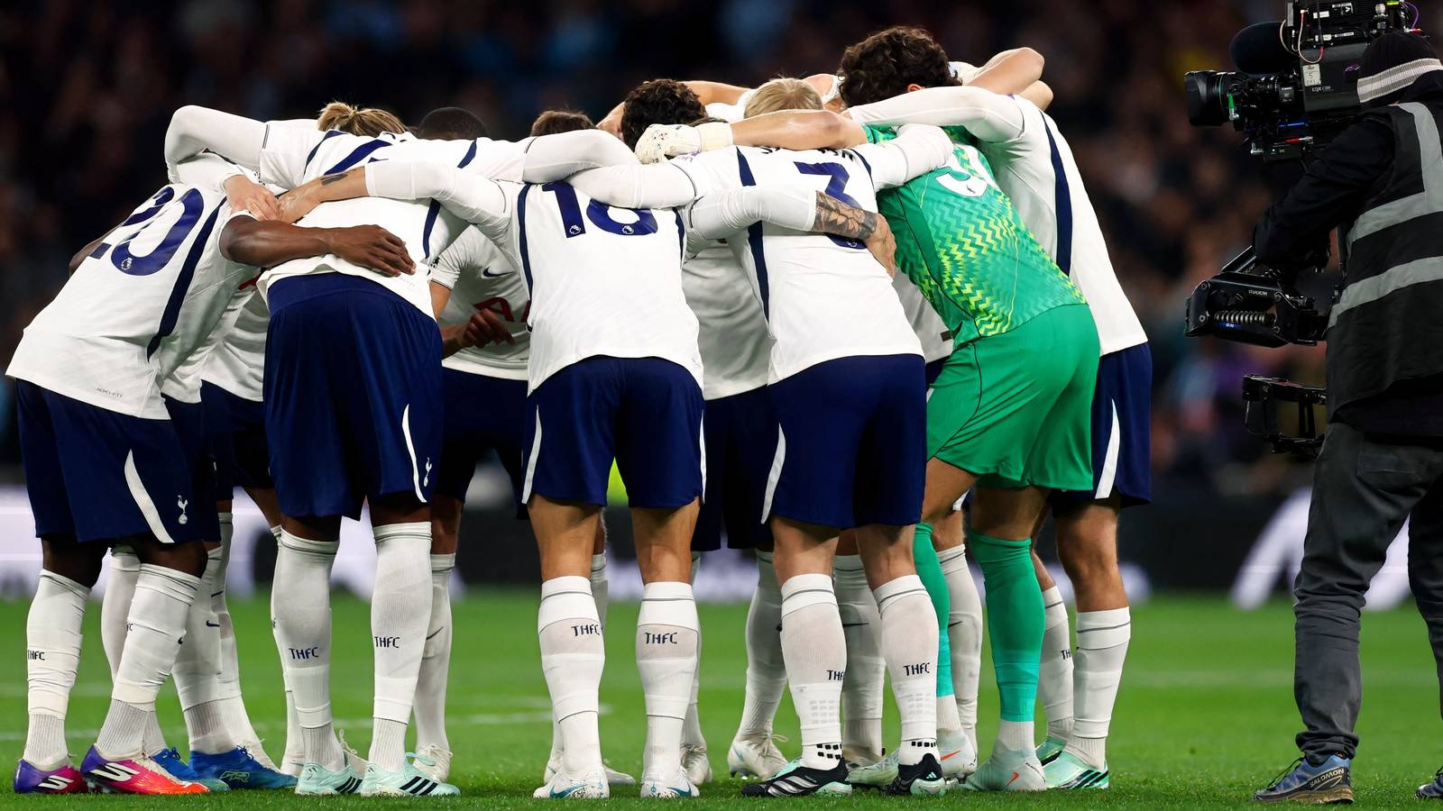 Tottenham star decides time is right to quit after falling out of love with the club